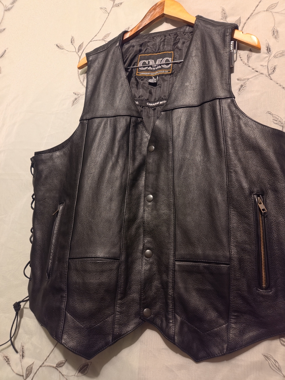 Men's L Black Leather Biker Vest W Hidden Pockets